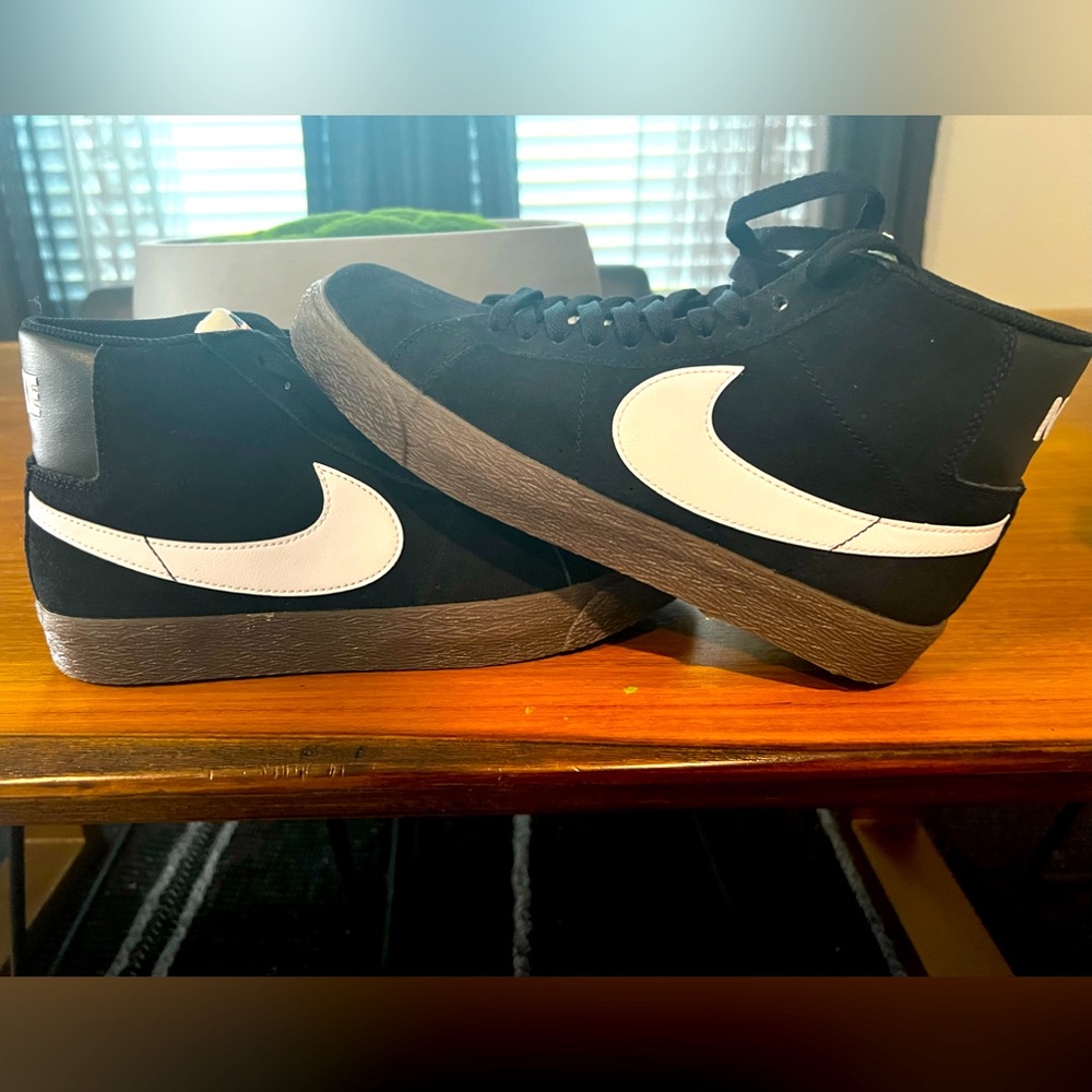 Nike SB Zoom Men’s Blazer Mid Black/white